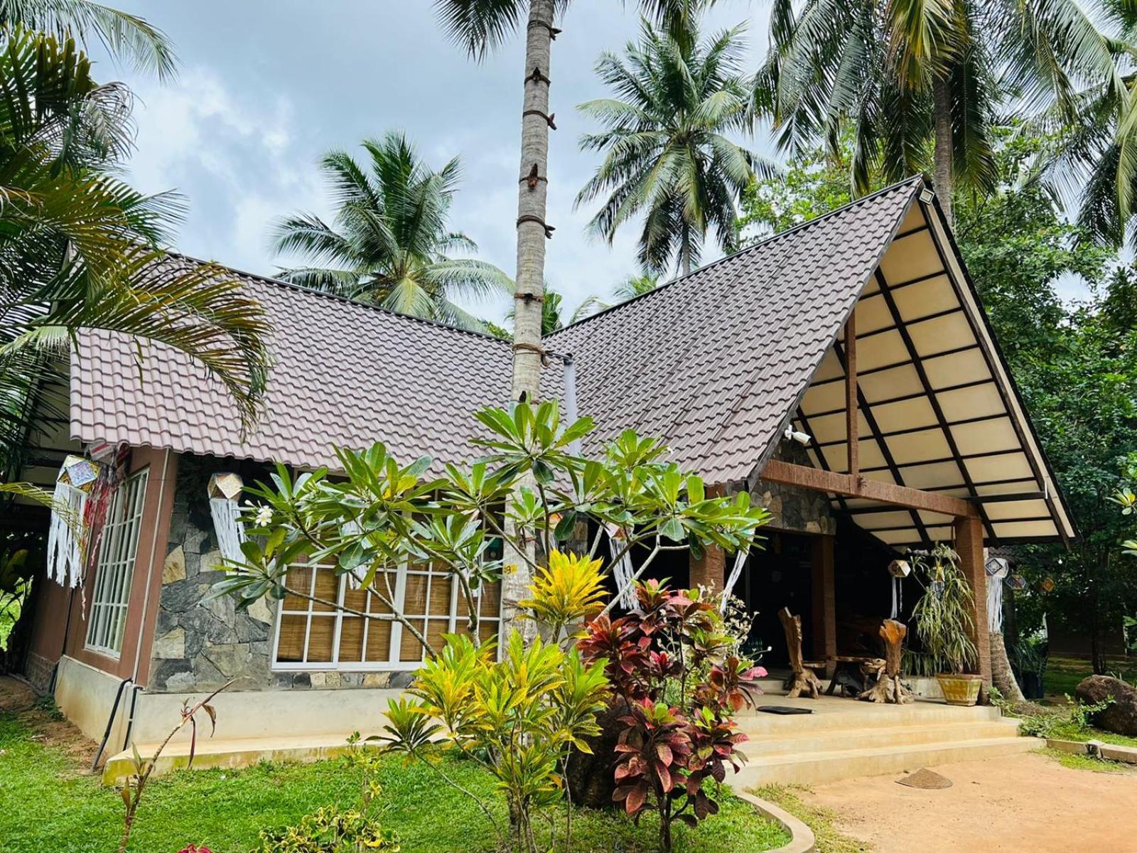 Coco Village Hotel Chilaw Eksteriør bilde